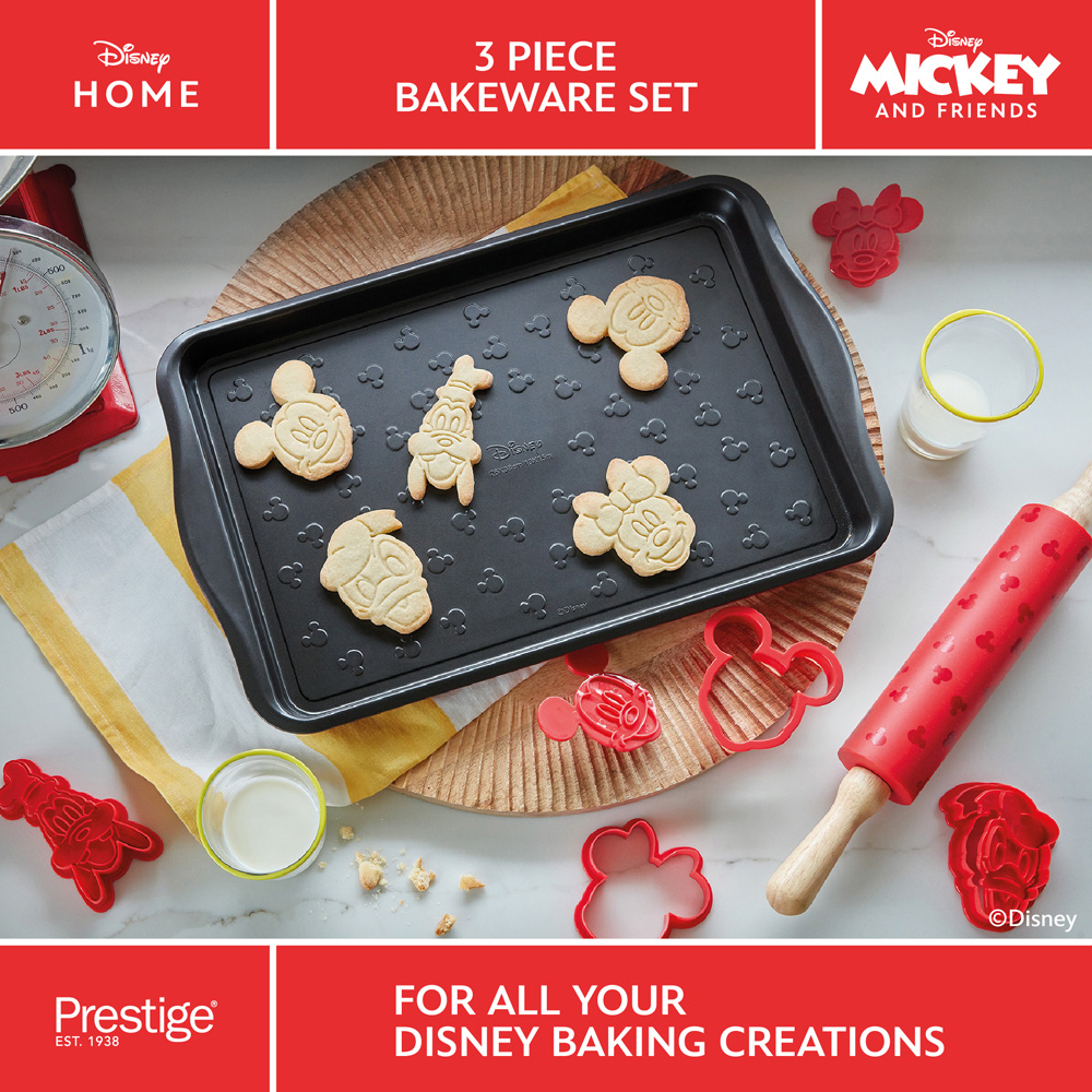 Prestige x Disney Mickey Mouse and Friends Cookie Bakeware Set Image 2