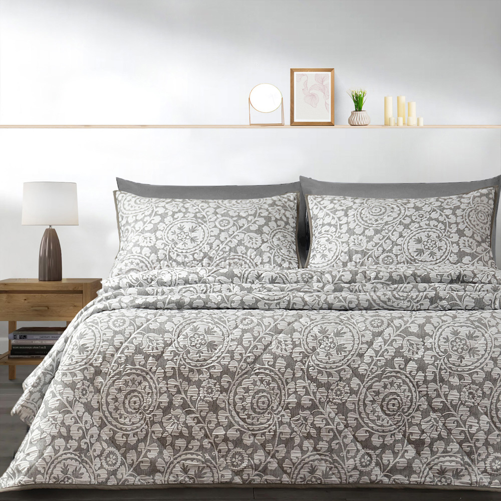 Velosso Matteo King Size Jacquard Quilted Bedspread Set Image 1