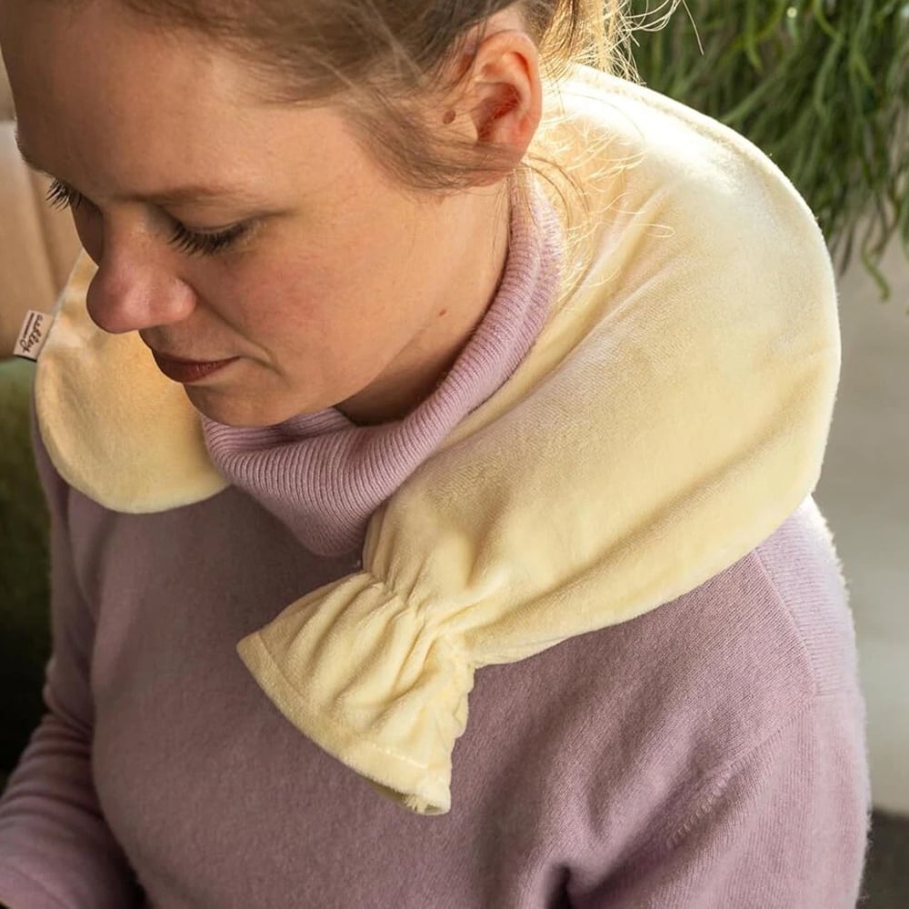 Marco Paul Soft Fleece Neck and Shoulder Hot Water Bottle Image 3