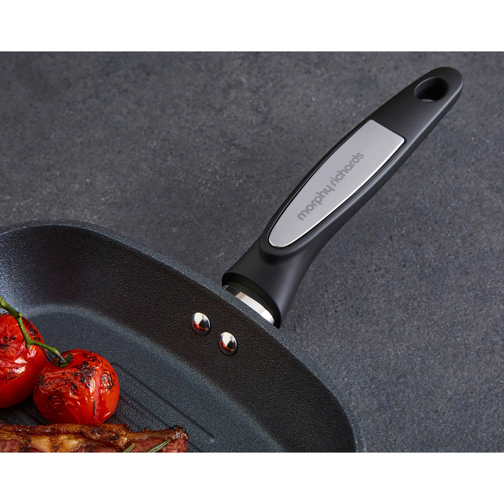 Morphy Richards 26cm Black Graphite Forged Aluminium Ceramica Square Grill Pan Image 6