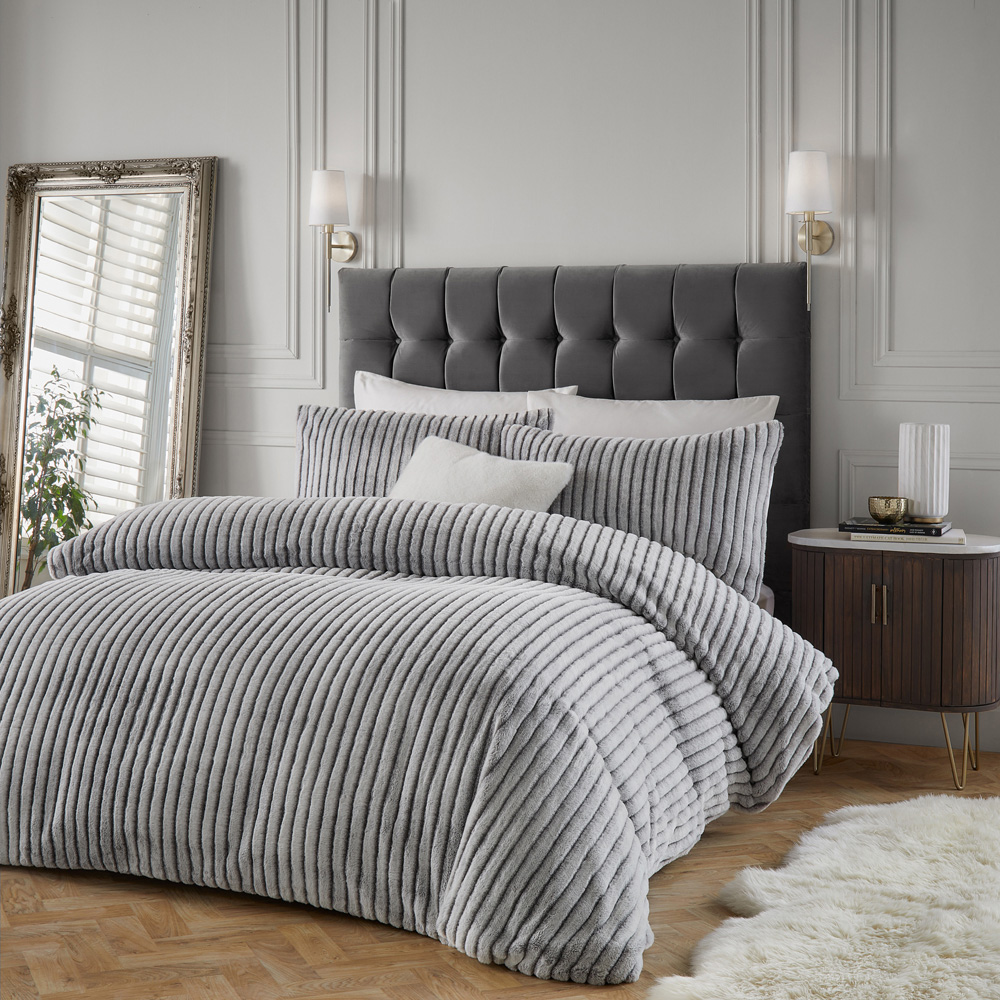 Paoletti Alpine Double Grey Striped Faux Fur Reversible Duvet Cover Set Image 3