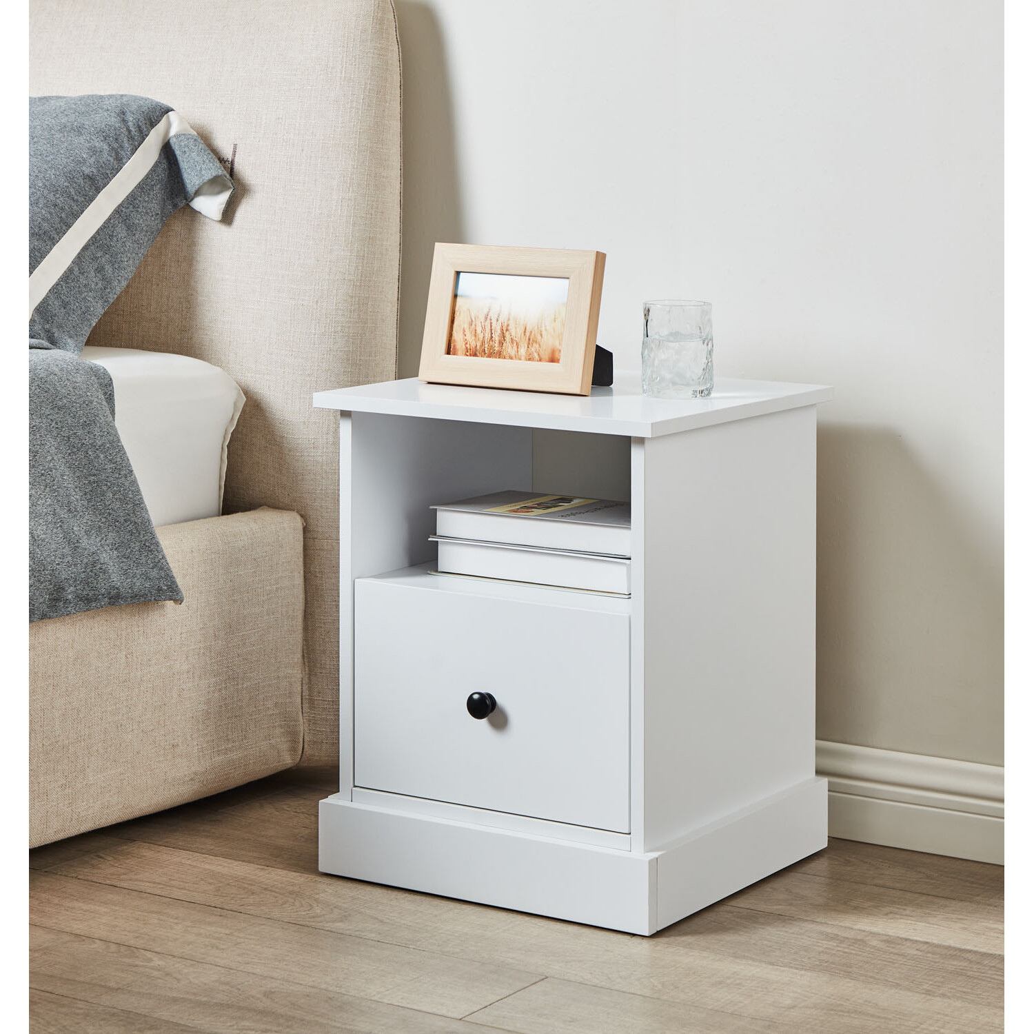 Windsor Bedside Table Image 1