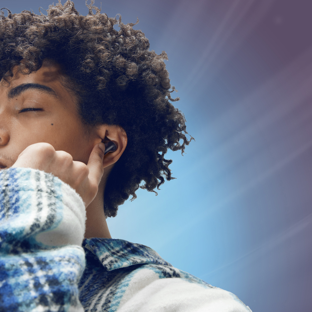 Motorola Moto Black 500 ANC Wireless Earbuds Image 7