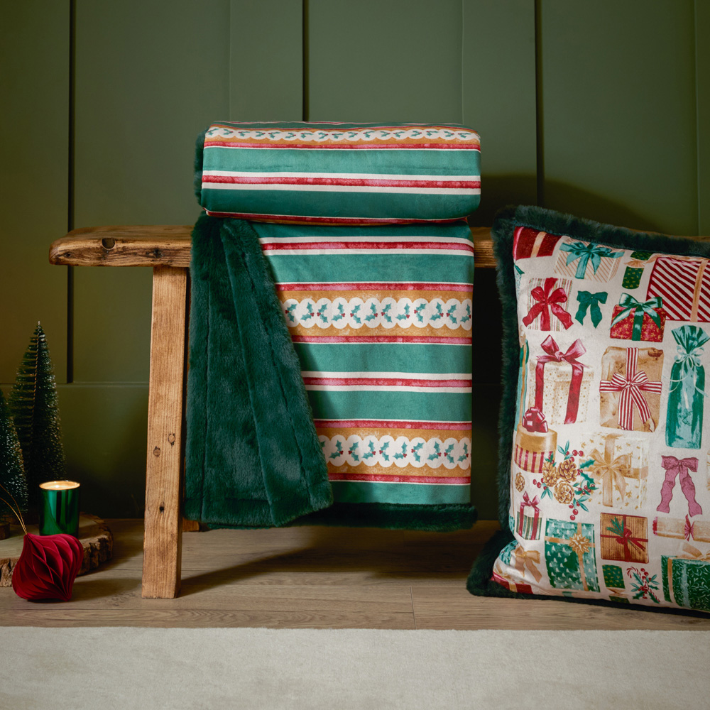 Furn All Wrapped Up Emerald and Red Velvet Faux Fur Reversible Throw 130 x 180cm Image 5