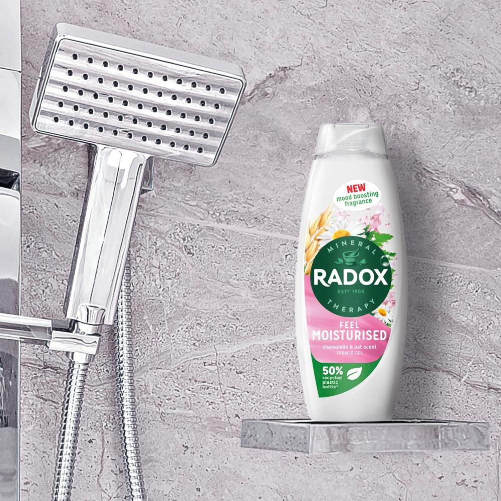 Radox Mineral Therapy Feel Moisturised Mood Boosting Fragrance Shower Gel 675ml 3 Pack Image 2