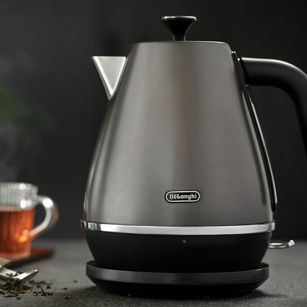 De'Longhi DL4311 Titanium Distinta X 1.7L Kettle Image 7