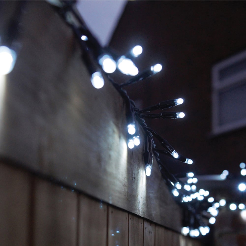 Eagle Connect 250 Cool White LED Black Cluster Light 5m Image 3