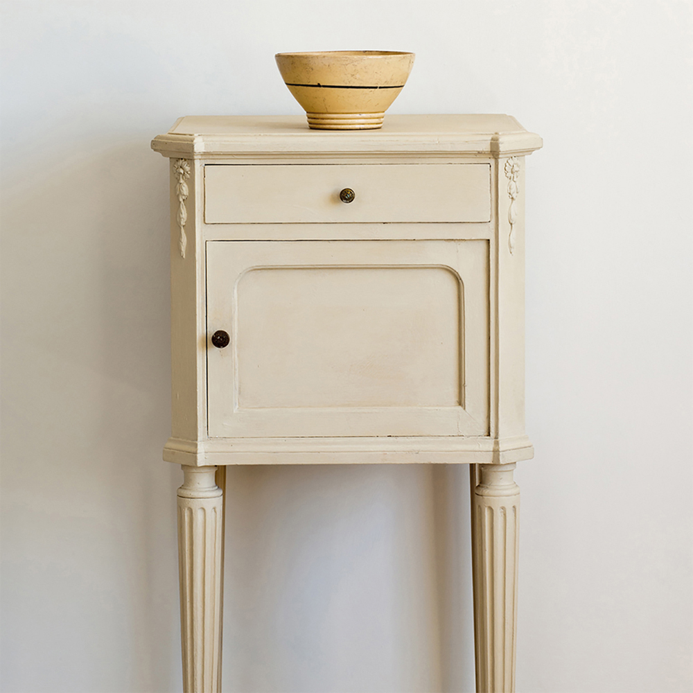 Annie Sloan Old Ochre Matt Chalk Paint 1L Image 4