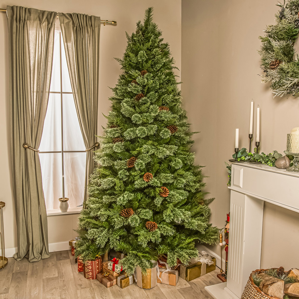 The Christmas Centre Pre-Lit Hampton Artificial Xmas Tree 7.5ft Image 6