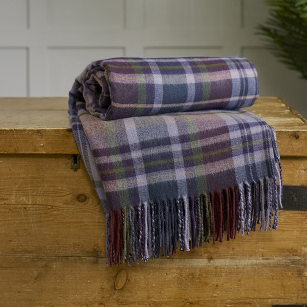 The Lyndon Company Ashewell Check Acrylic Throw 140 x 185cm Image 2