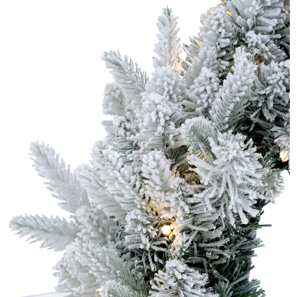 Festive Christmas Pre-Lit Snow Flocked Wreath 60cm Image 4