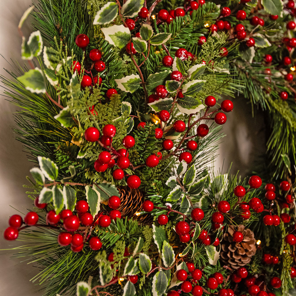 The Christmas Centre 50 Warm White LED Pre-Lit Holly berry Wreath with Red Berries and Pinecones 66cm Image 3