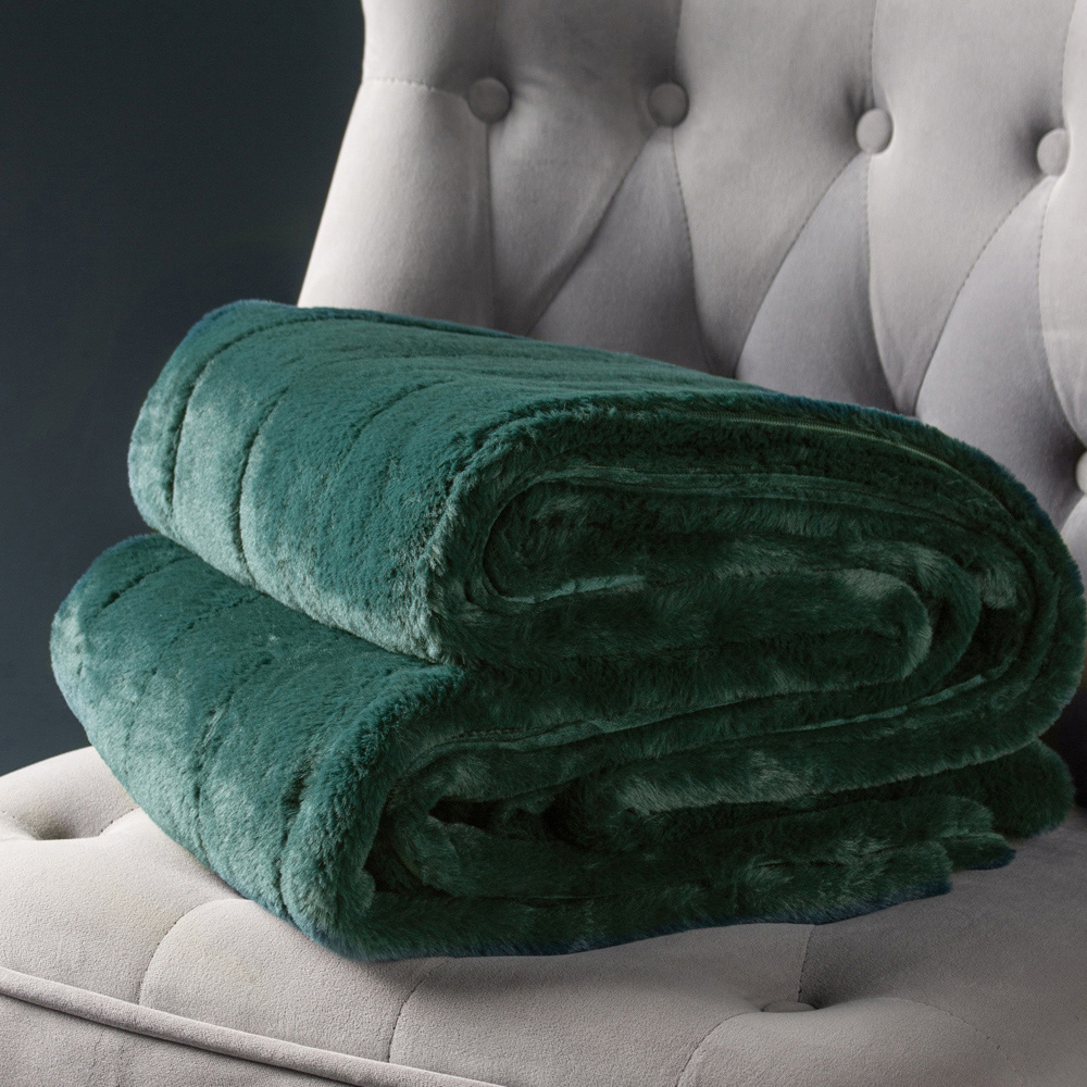 Paoletti Empress Emerald Green Faux Fur Throw 130 x 180cm Image 2