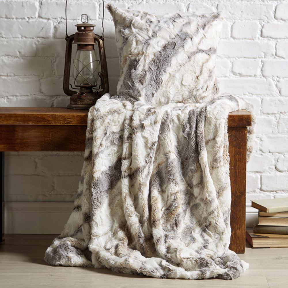 Bellissimo Marble Faux Fur Throw 200 x 220cm Image 2
