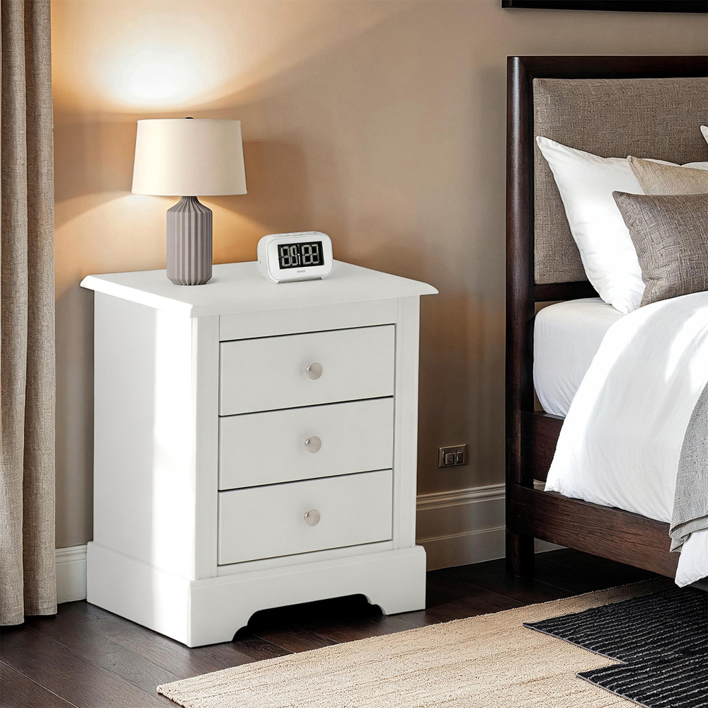 Seconique Stratford 3 Drawer White Bedside Table Image 8