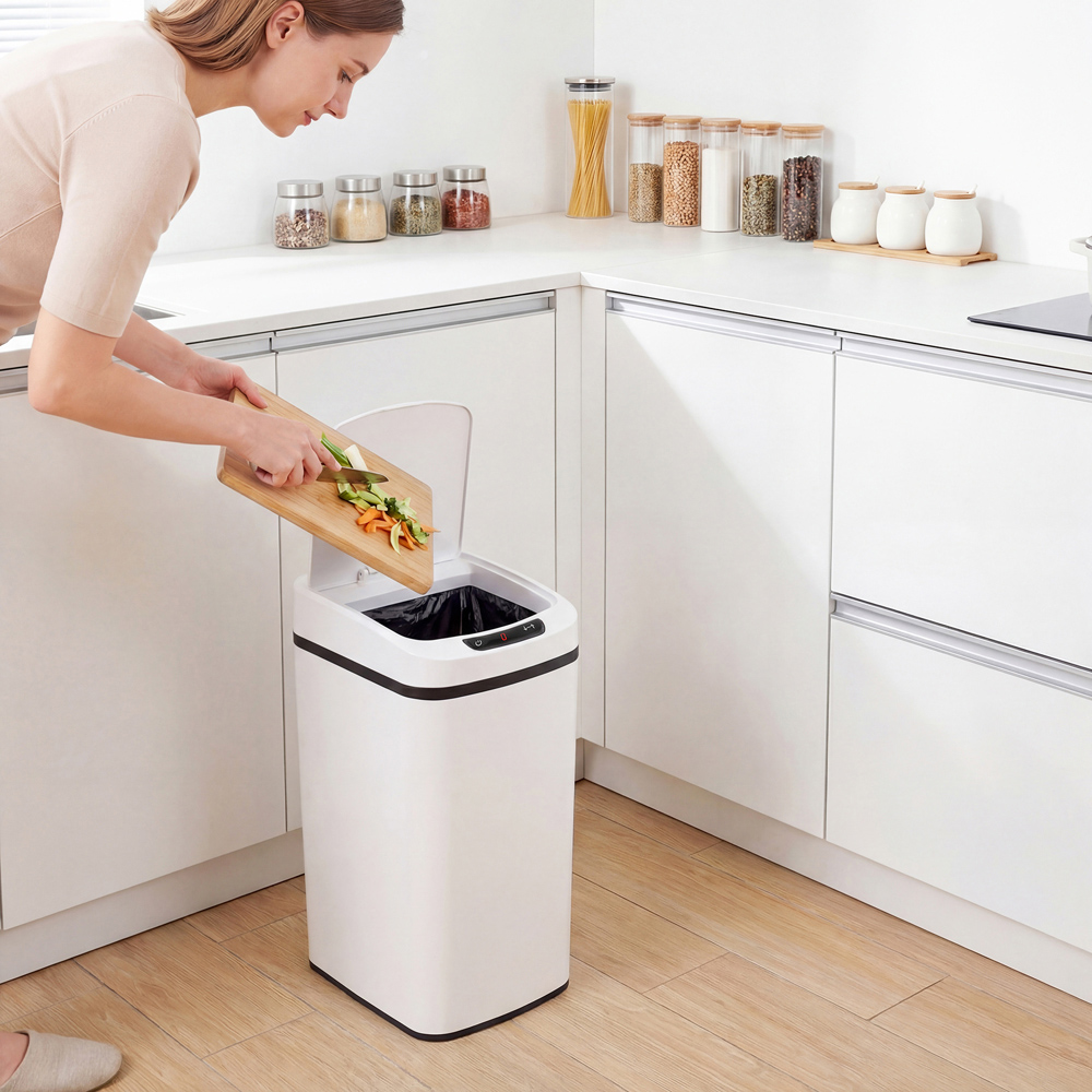 HOMCOM White Automatic Kitchen Sensor Bin with Removable Inner Bucket 12L Image 3