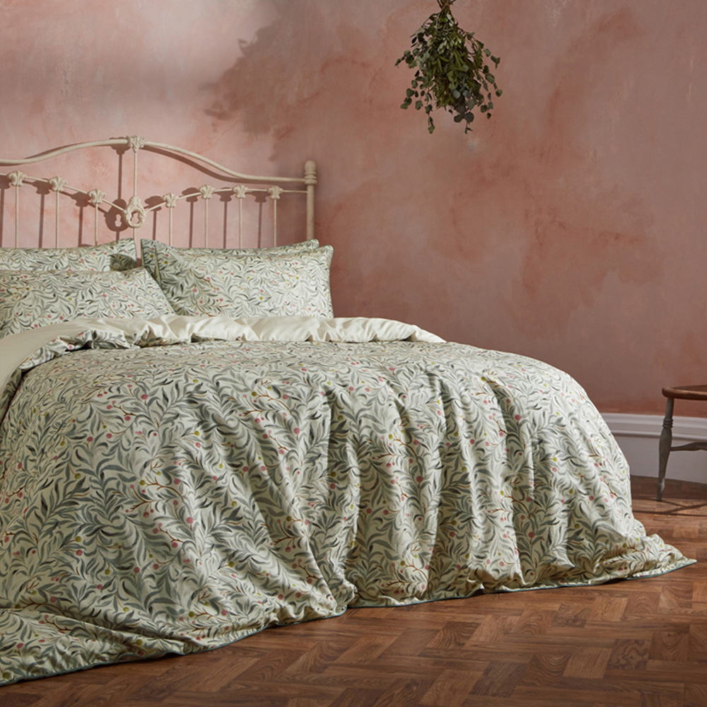 EW by Edinburgh Weavers Malory Botanical Double Eucalyptus Cotton Duvet Cover Set Image 1