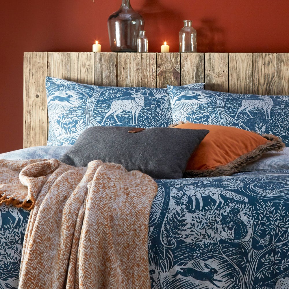 furn. Winter Woods Double Midnight Blue Duvet Set Image 2