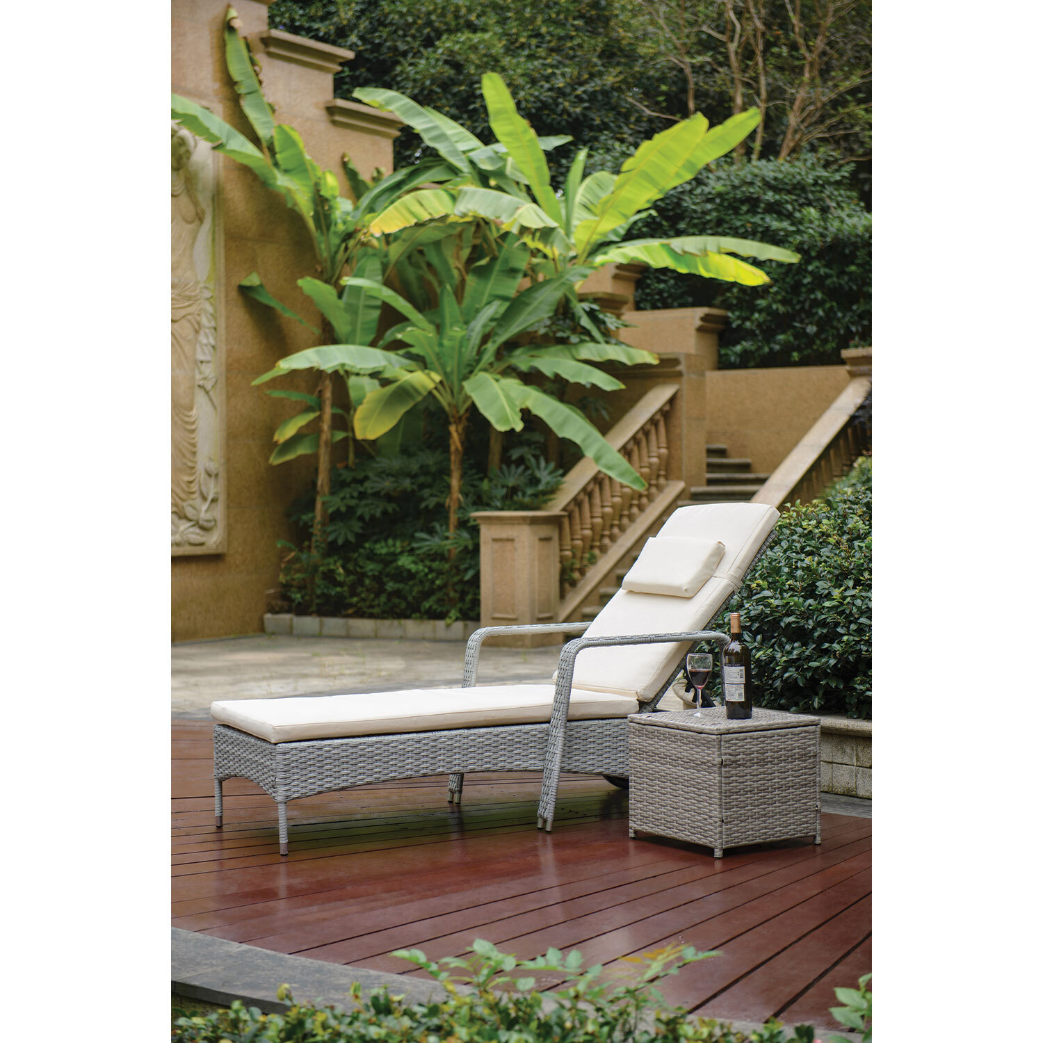 Verona Lounger Image 2