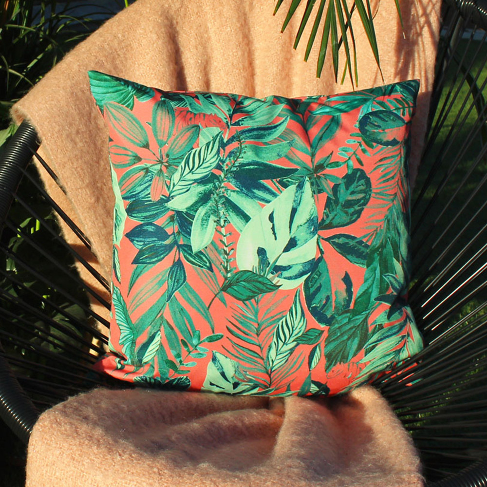 furn. Psychedelic Coral Jungle Tropical UV and Water Resistant Outdoor Cushion Image 2