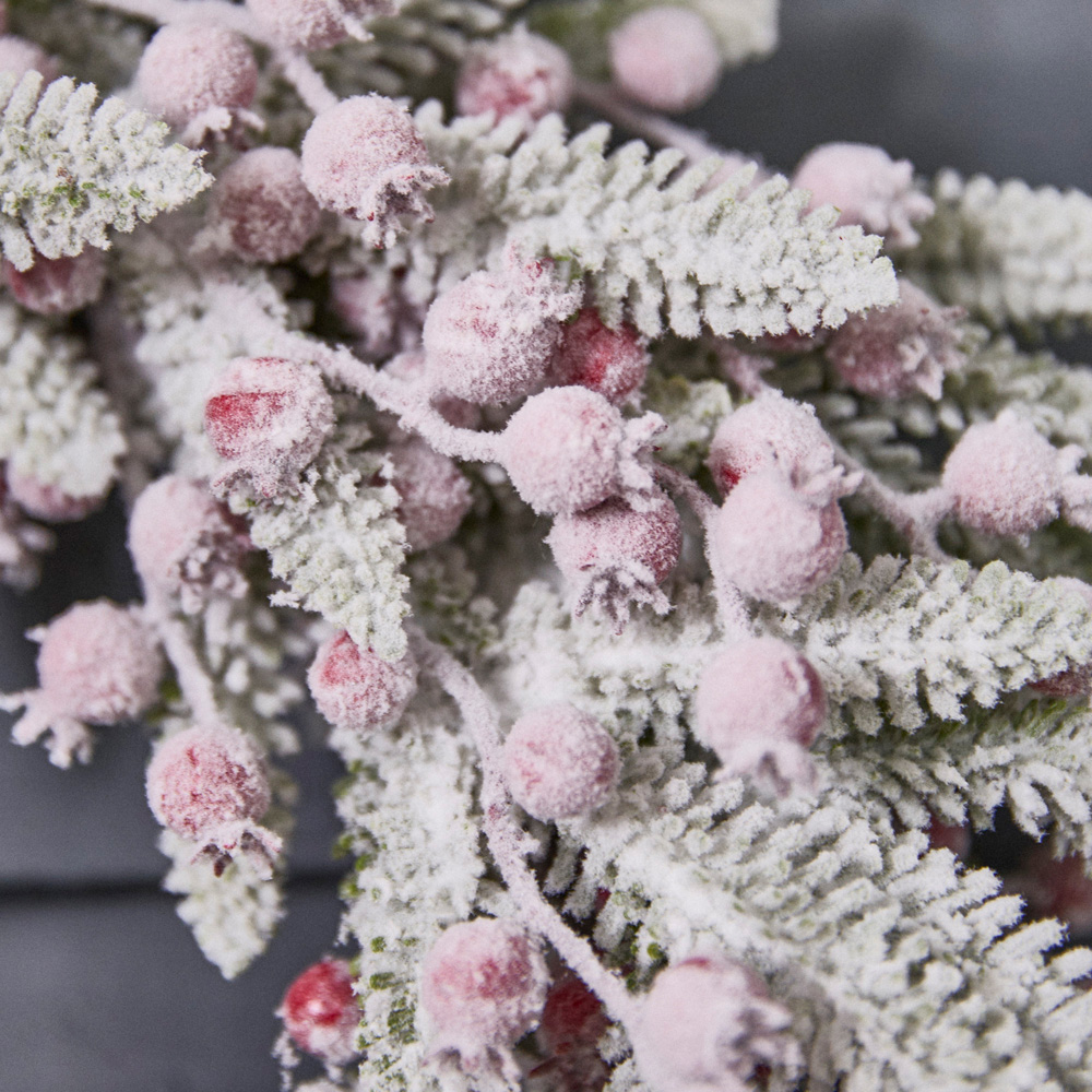 Dibor Hampton Christmas Wreath with Frosted Berries 50cm Image 4