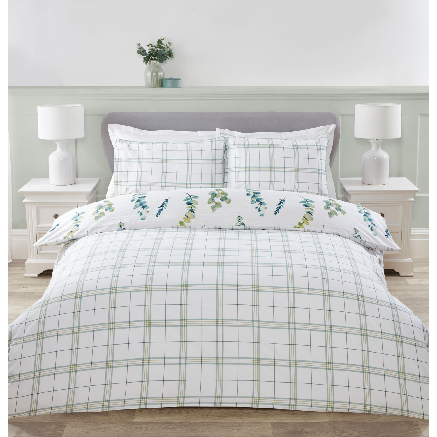 Divante Super King Green Eucalyptus Spray Duvet Set Image 1