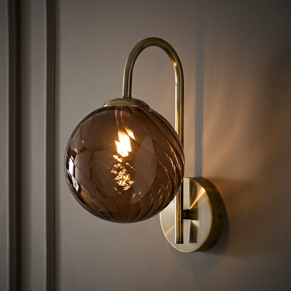 ValueLights Sydney Glass Swirl Shade Brass Metal Wall Light and Bulb Image 6