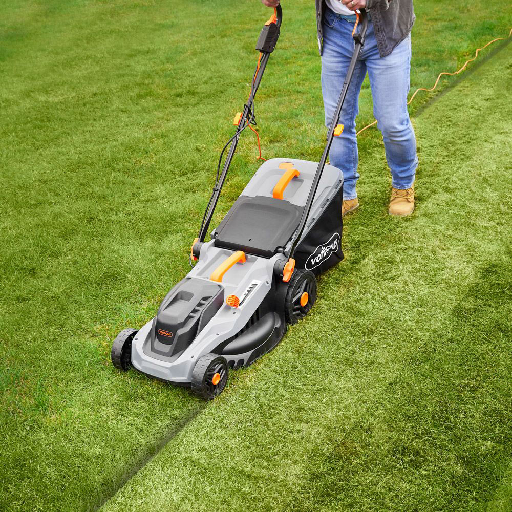 VonHaus 2515382 1600W Hand Propelled 38cm Rotary Electric Lawn Mower Image 2