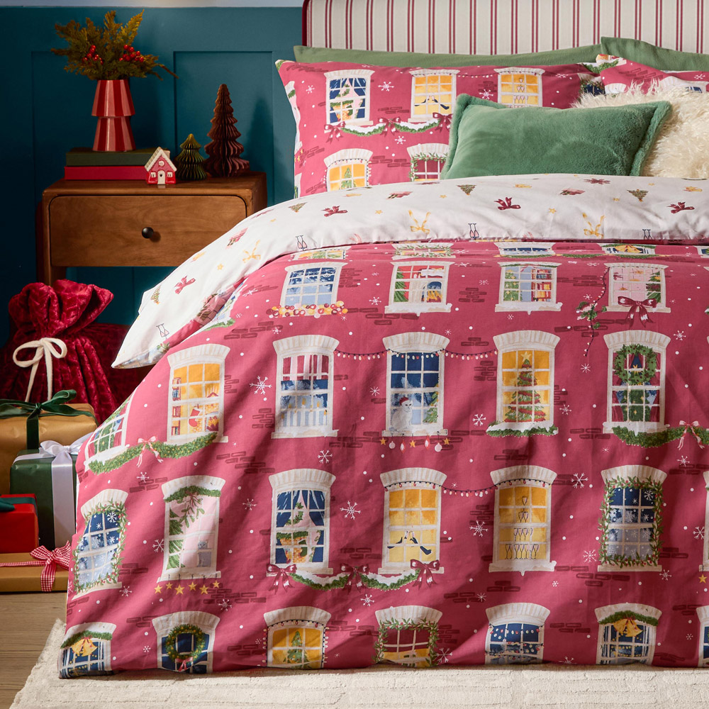 Furn Christmas Eve Single Cranberry Reversible Duvet Cover Set Image 4
