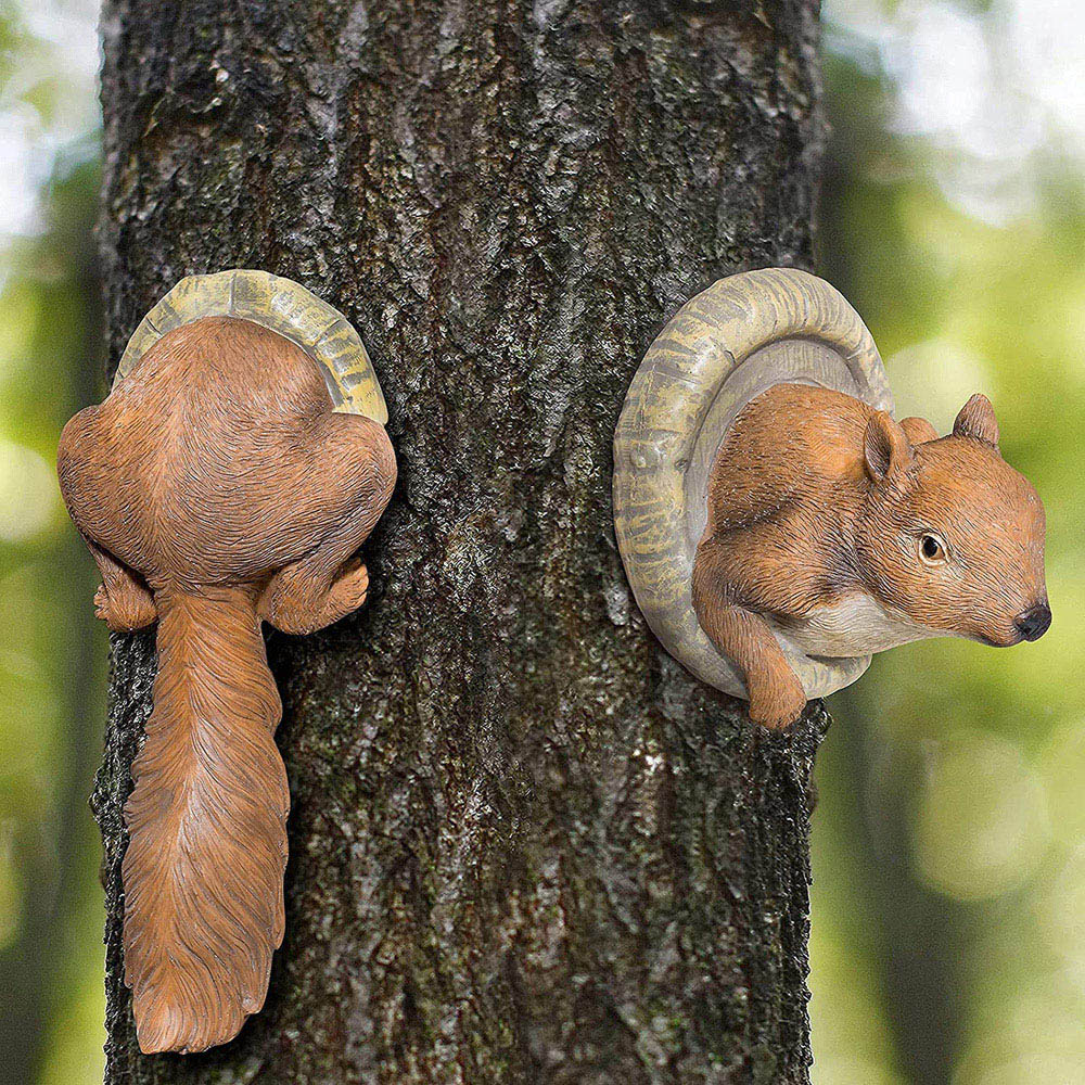wilko 2 Piece Squirrel Tree Peeker Ornament Image 6
