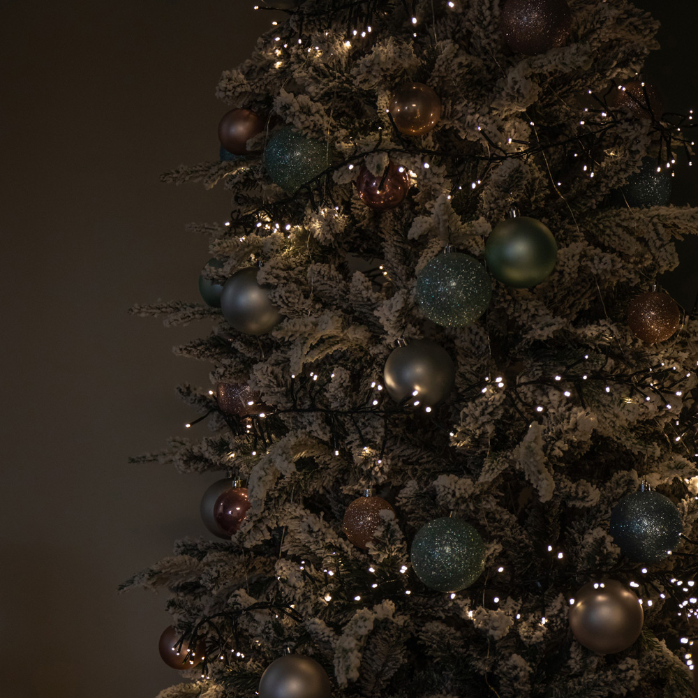 Samuel Alexander 1440 Warm White LED Christmas Cluster Light 18.5m Image 7