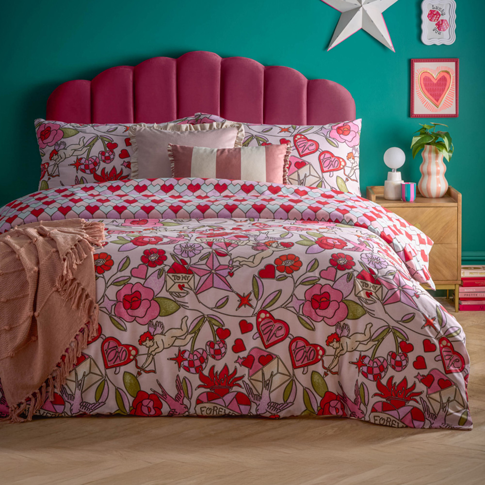 furn. Glass Single Pink Hearts Printed Duvet Set Image 1