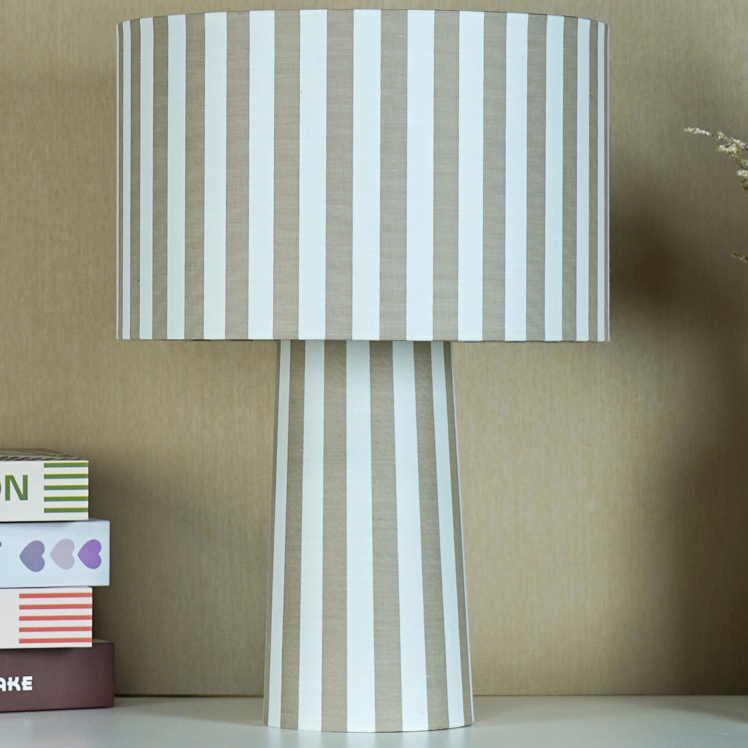 Stripe Table Lamp Natural Image 4