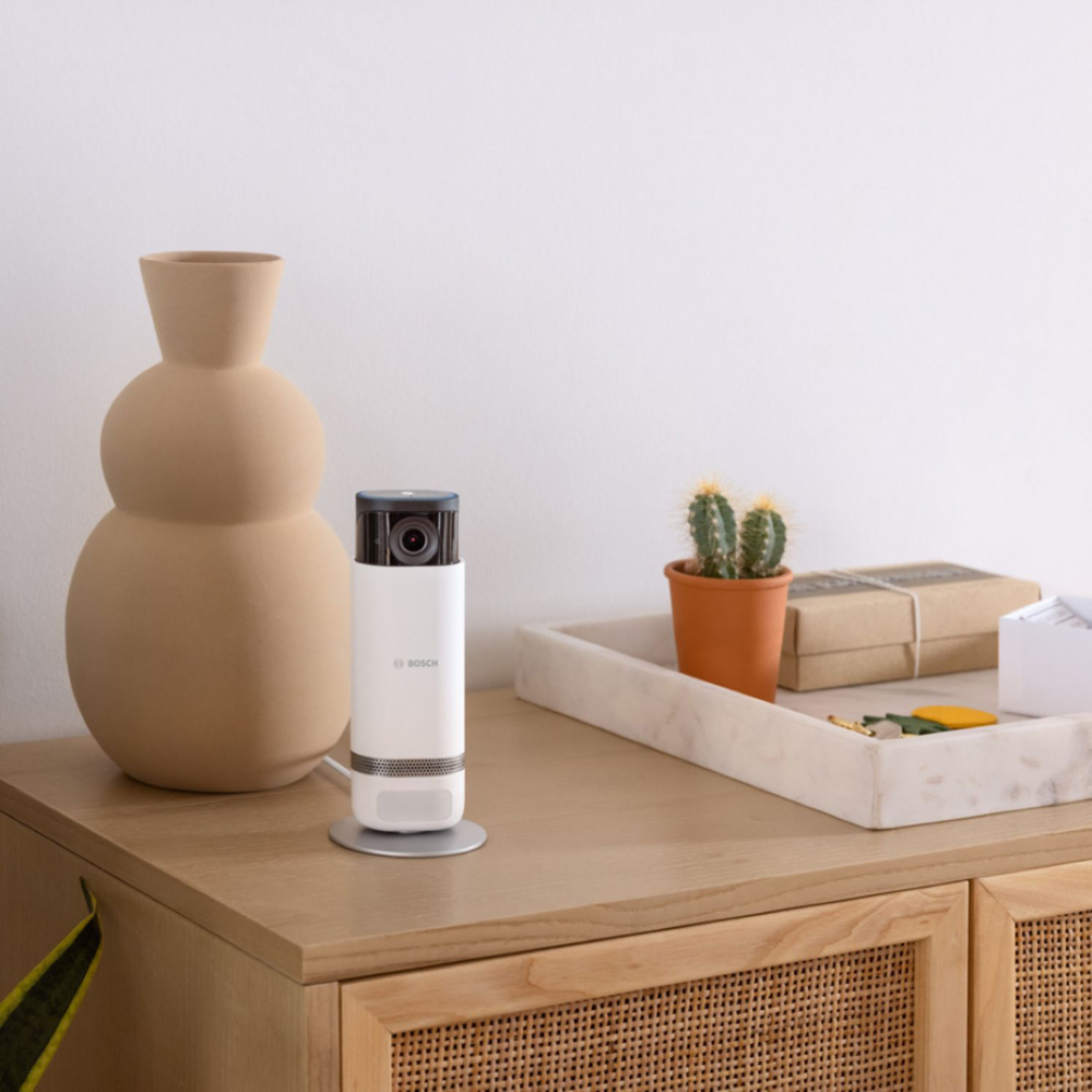 Bosch White Smart Home Eyes Indoor Security Camera II with Infrared Night Vision Image 5