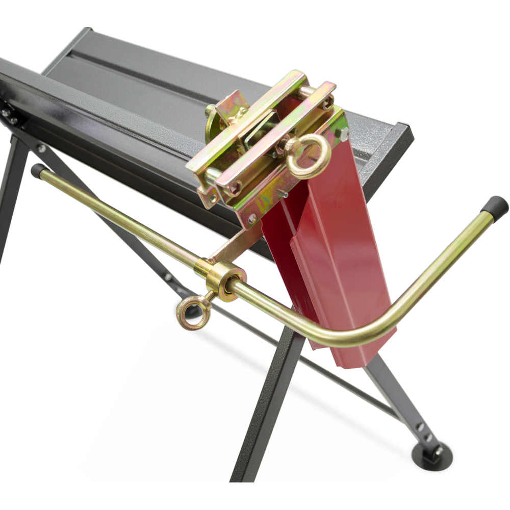 The Handy Foldable Saw Horse with Chainsaw Support Image 2