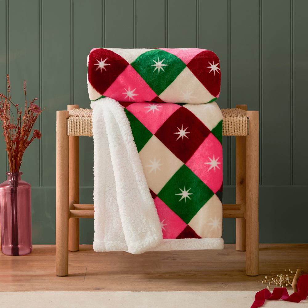 Furn Multicolour Star Sherpa Fleece Reversible Throw 140 x 180cm Image 6