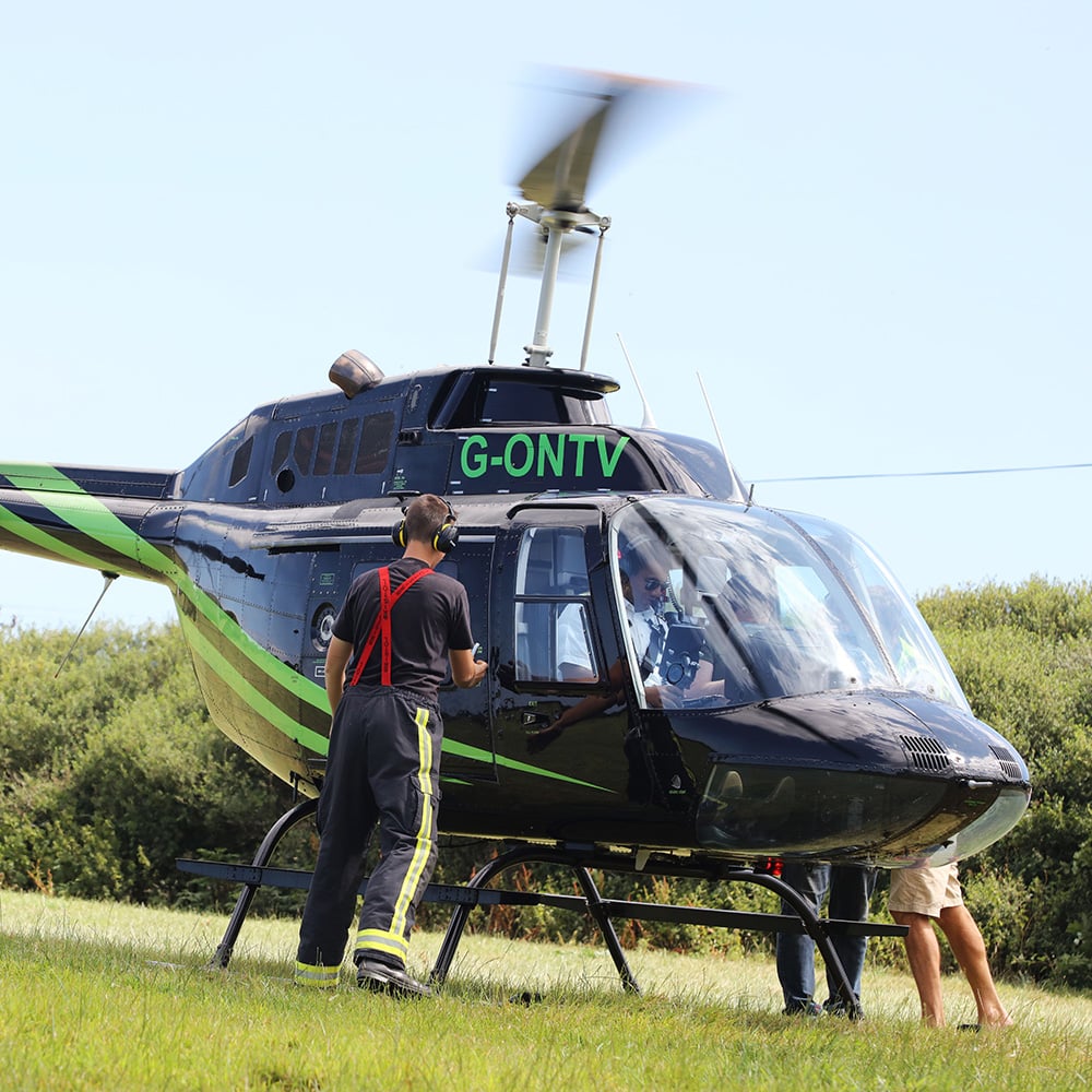 Activity Superstore Helicopter Flight with Bubbly Glass and Chocolates Gift Experience Image 2