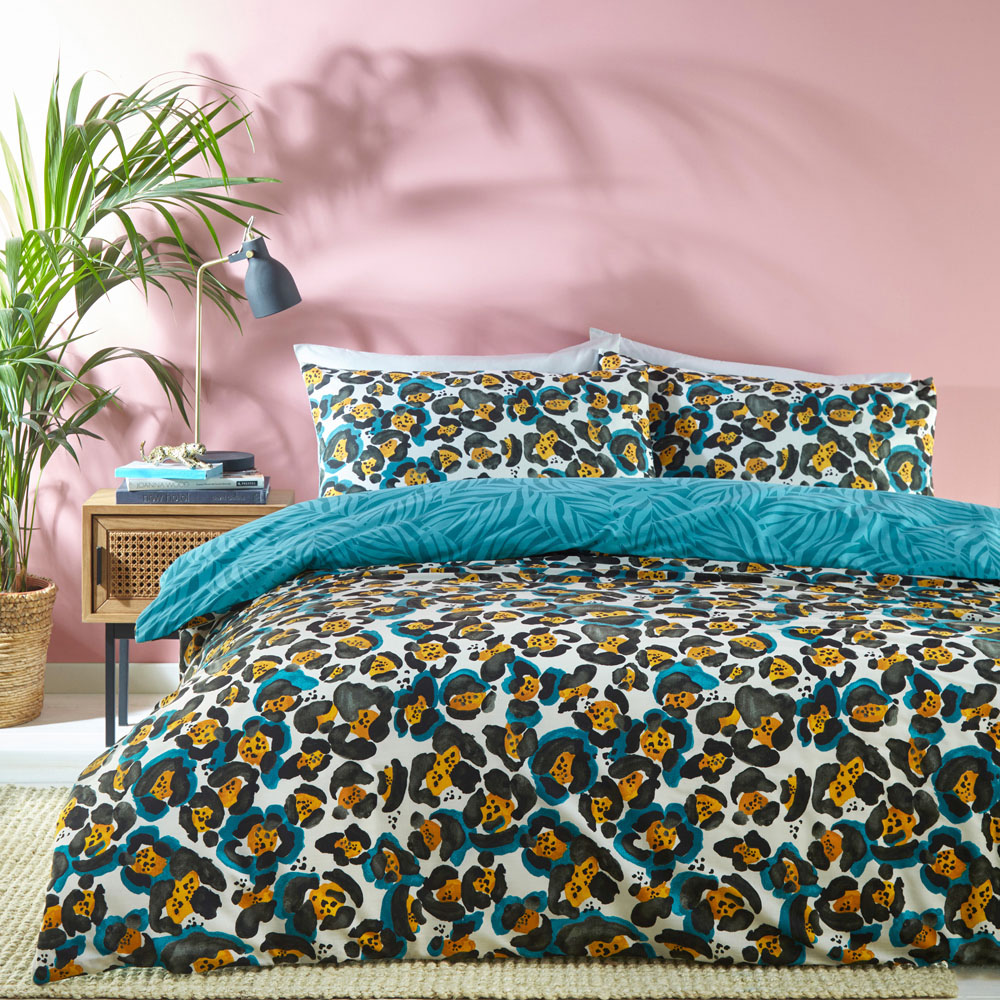 furn. Ayanna Double Teal Duvet Set Image 1