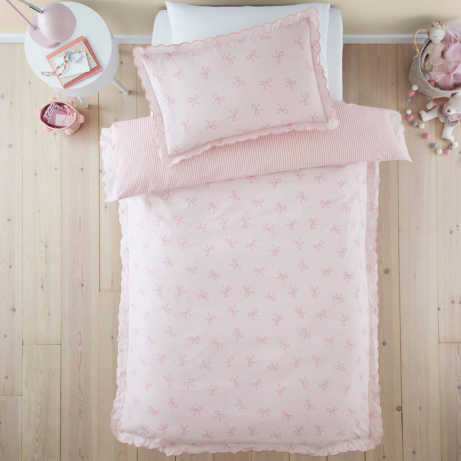 Florence Bows Duvet Cover and Pillowcase Set Pink Single Image 3