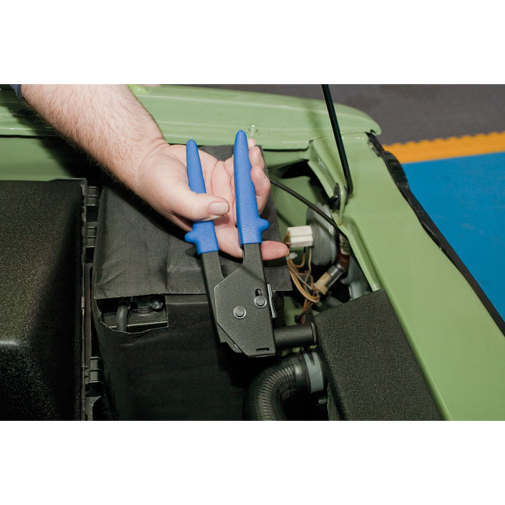 Laser 5494 Long Reach Blue and Black Plastic Riveter with 40 Rivets Image 2
