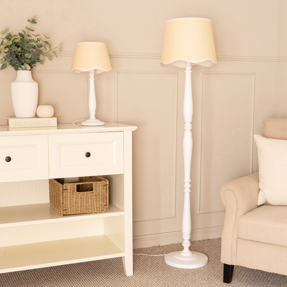 ValueLights Victoria Linen Scallop White Edge Shade White Wood Table Lamp Image 5