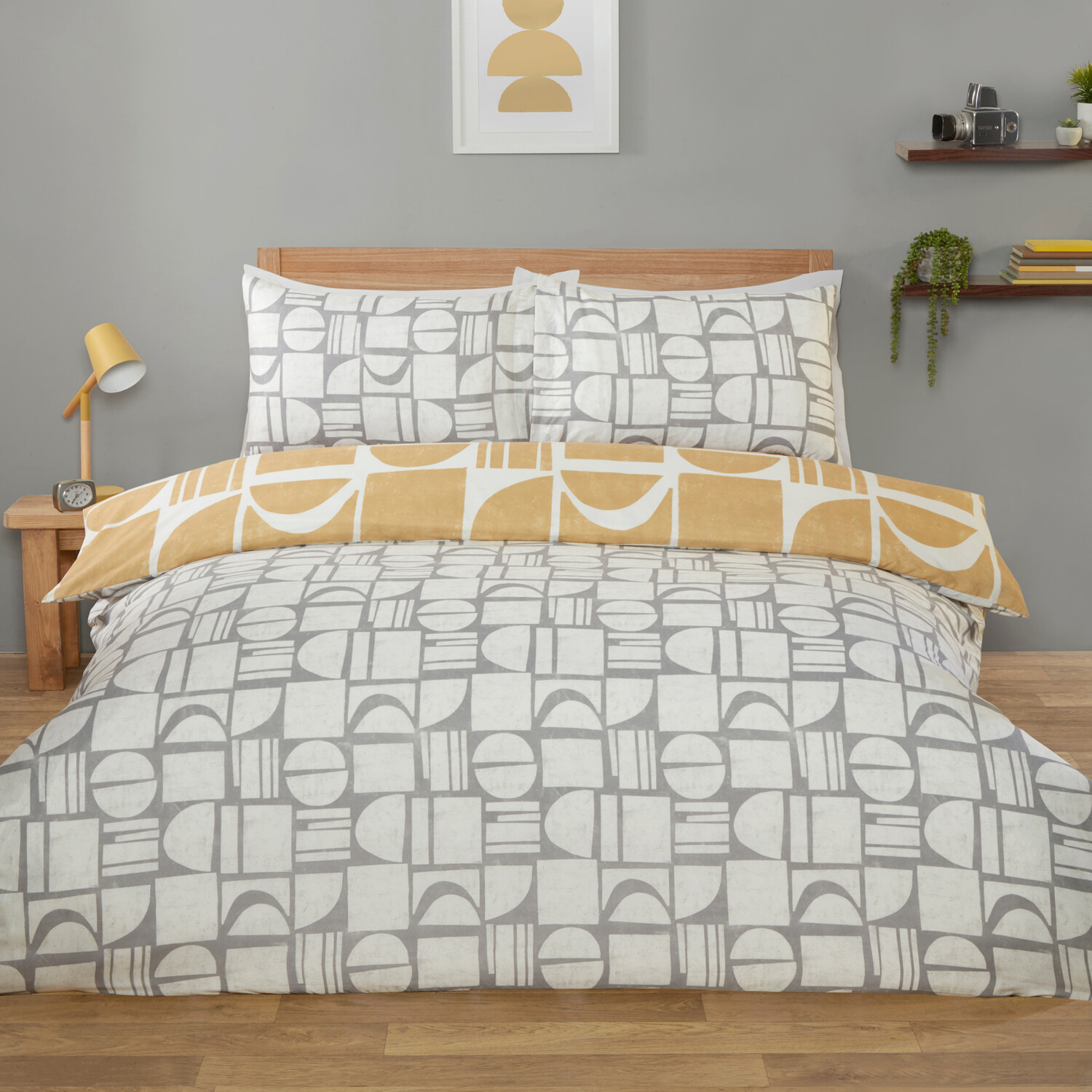 Riley Geo Reversible Bedding SetMustardDouble Image 2