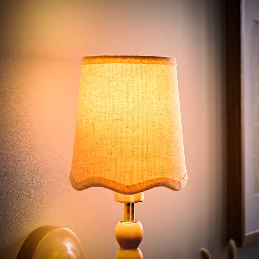 ValueLights Mabel Natural Linen Scallop Edge Extra Small Lamp Shade Image 2