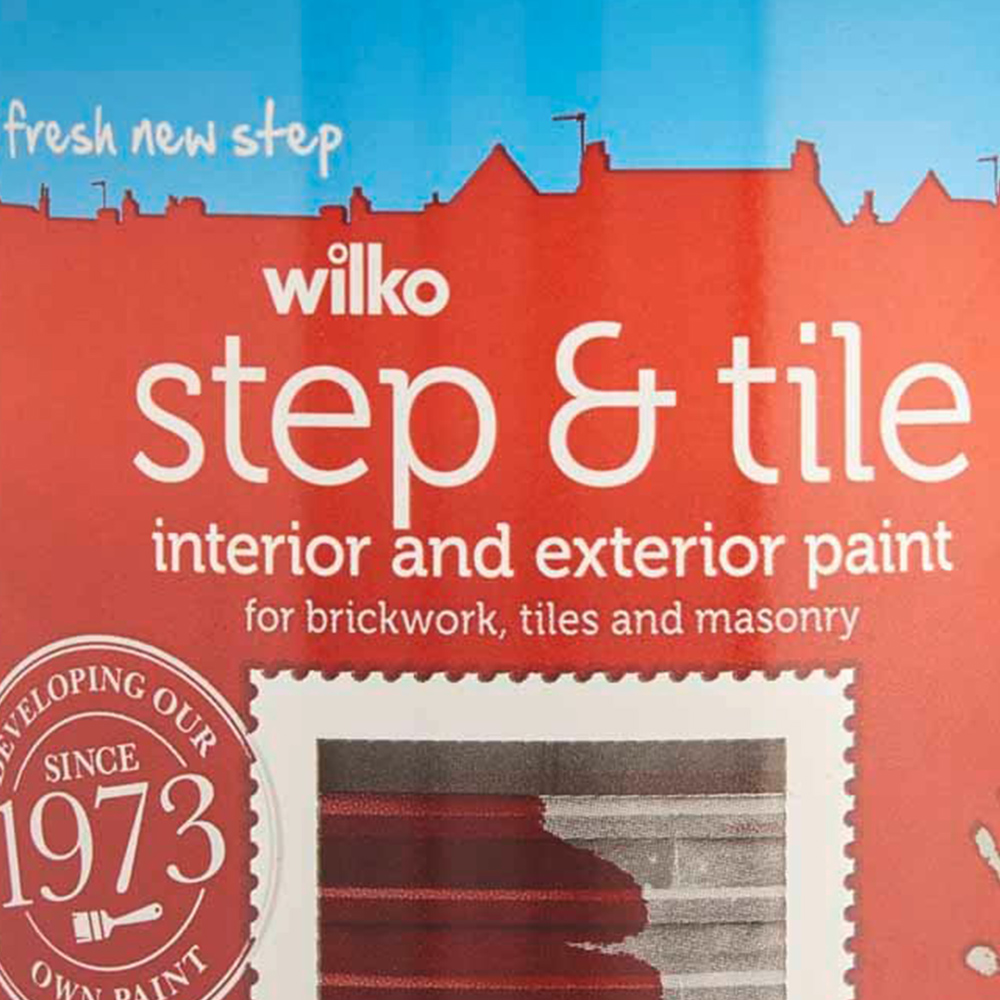 Wilko Step & Tile Brickwork Tile and Masonry Red Gloss Paint 500ml Image 3