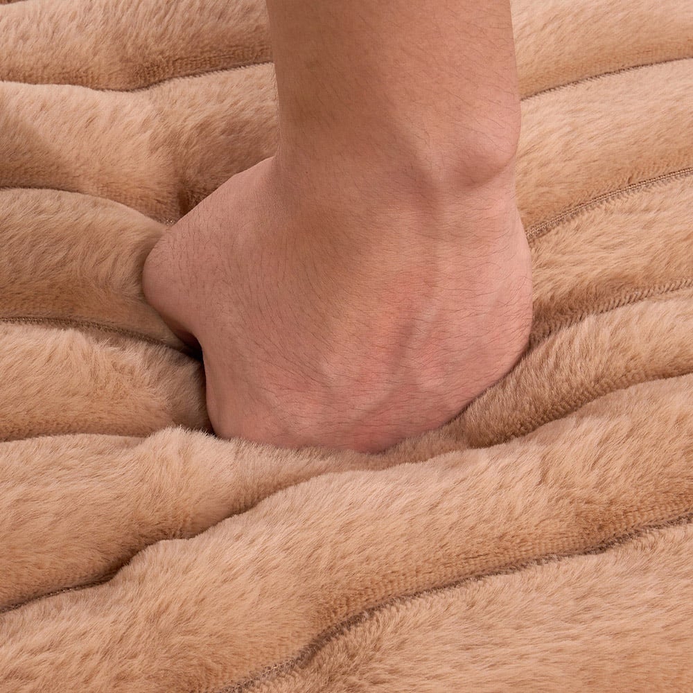 H&O Direct 60cm Khaki Round Soft Warm Pet Bed Image 3