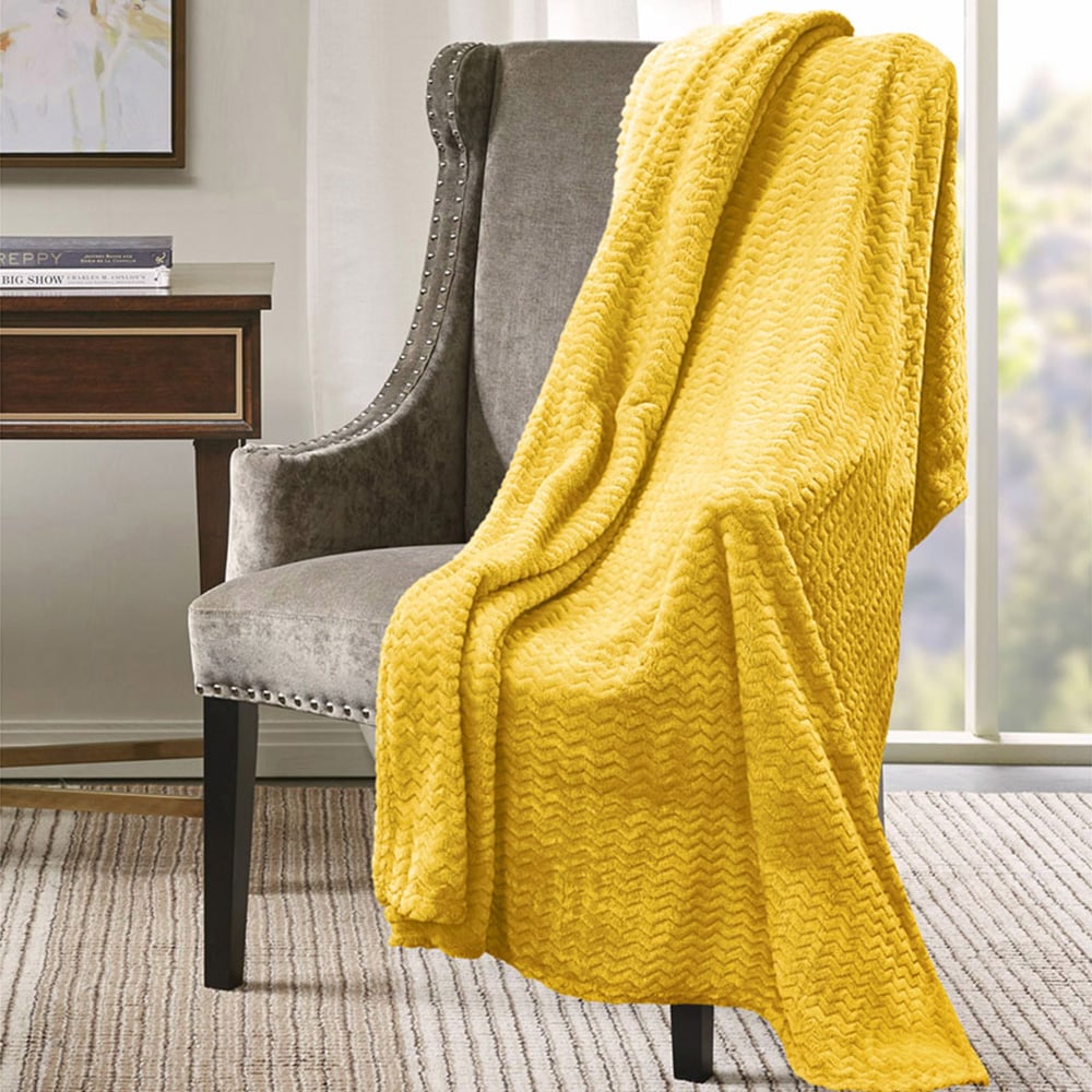 Velosso Ochre Moda Plush Throw 127 x 152cm Image 2