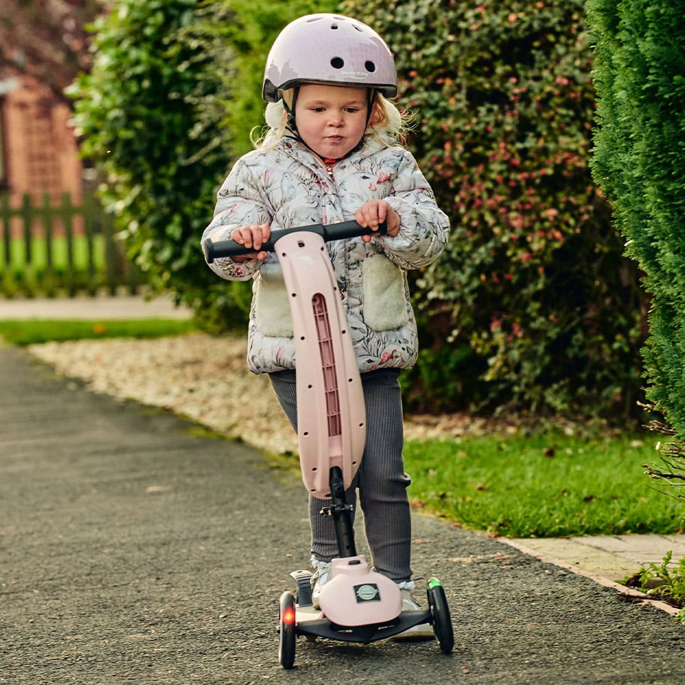 Ride-Ezy Kick & Go Blossom 3 LED Wheel Scooter Image 2