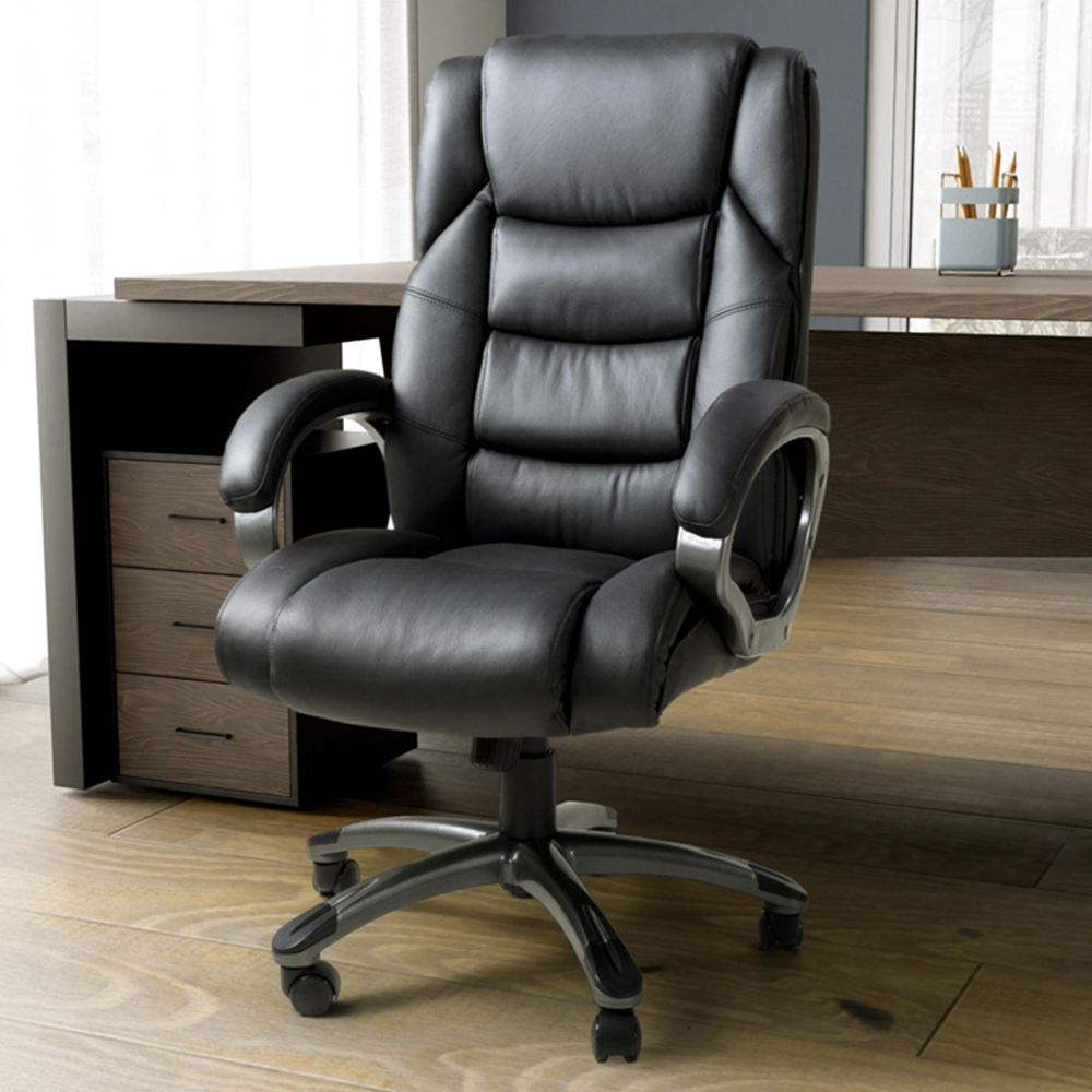 wilko Regent Black Executive Leather-Faced Office Chair Image 1