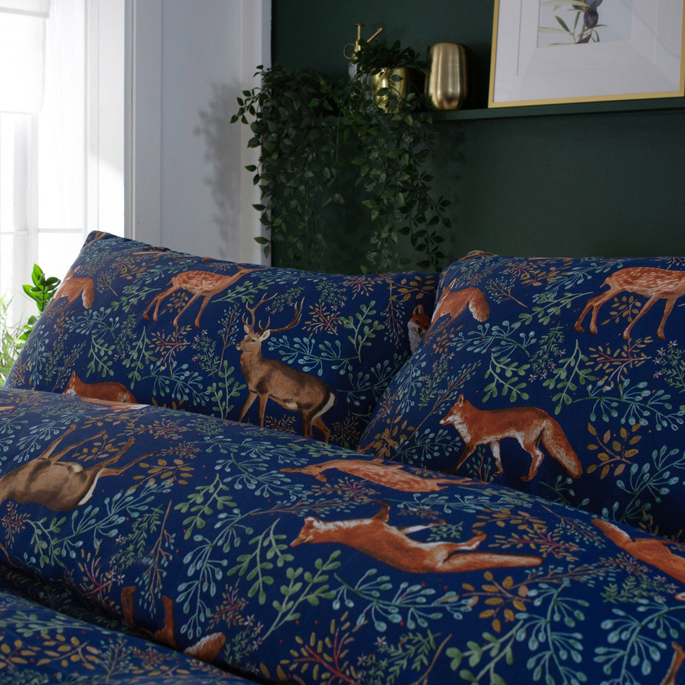 Deyongs Fox and Deer Double Navy Duvet Set Image 2