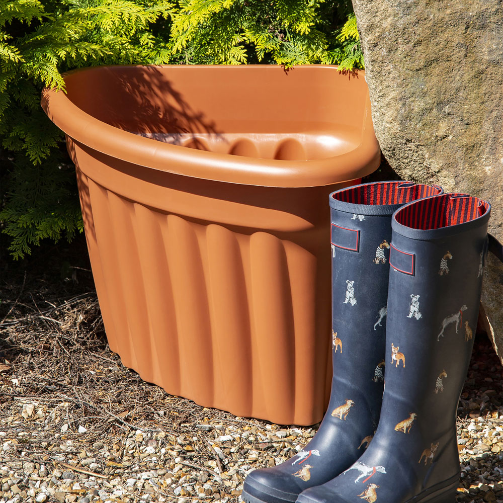 Wham Vista Terracotta Recycled Plastic Corner Planter 40cm 4 Pack Image 2